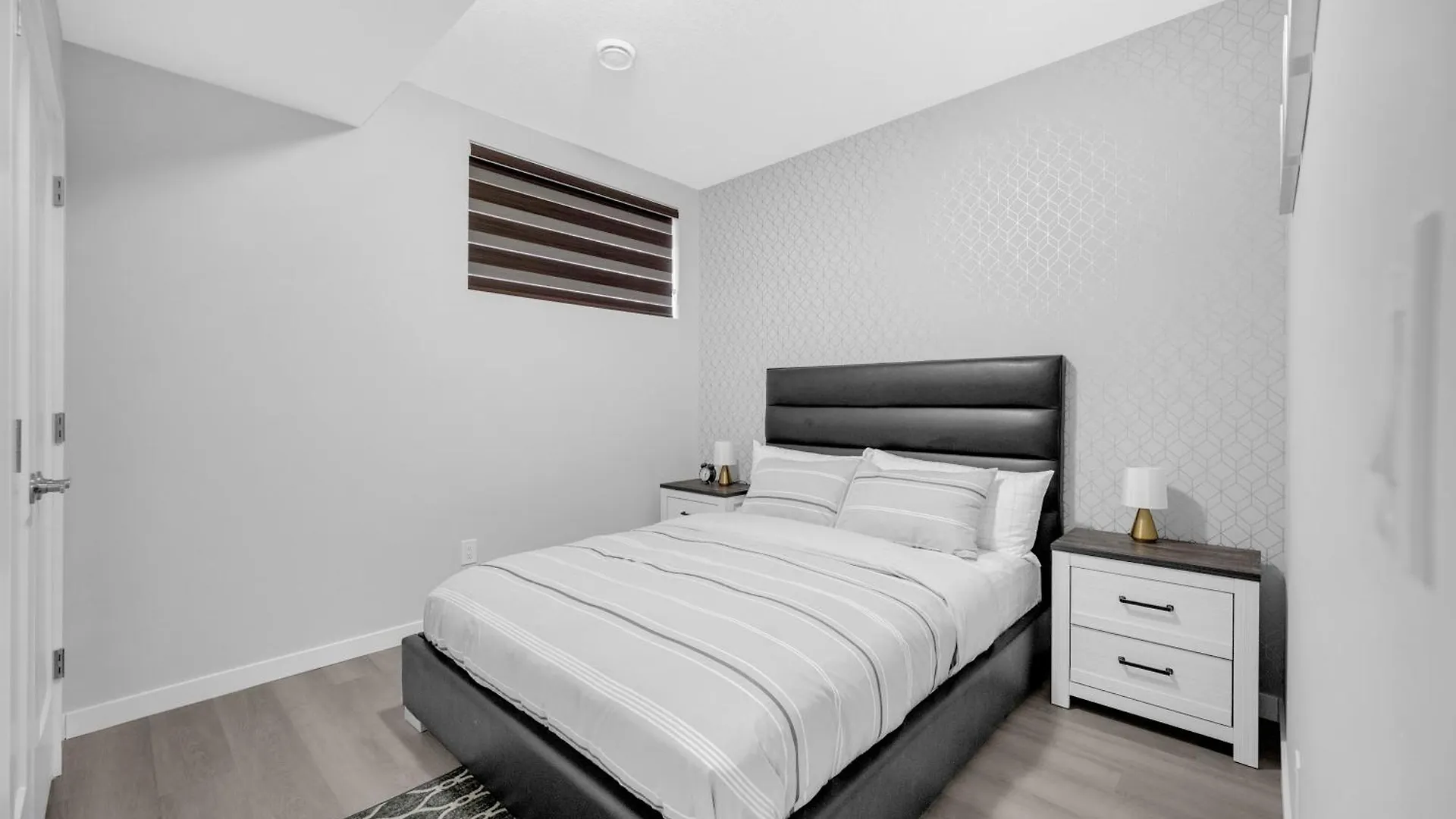 Διαμέρισμα Modern & Spacious Guest Suite Κάλγκαρι Καναδάς